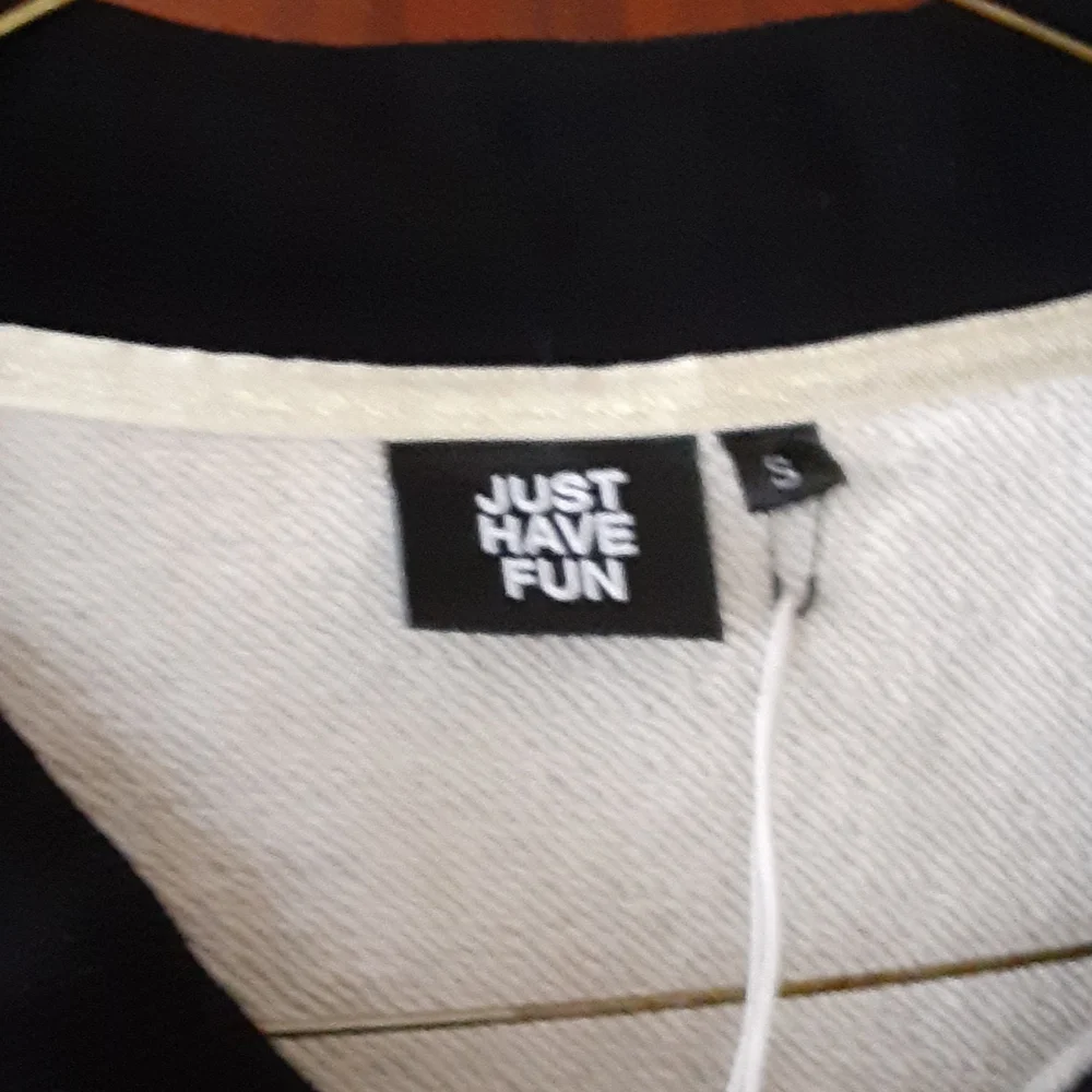 Just Have Fun Boo Johnson skateboard line 1/4 zip sz small sweatshirt unisex - Picture 2 of 8